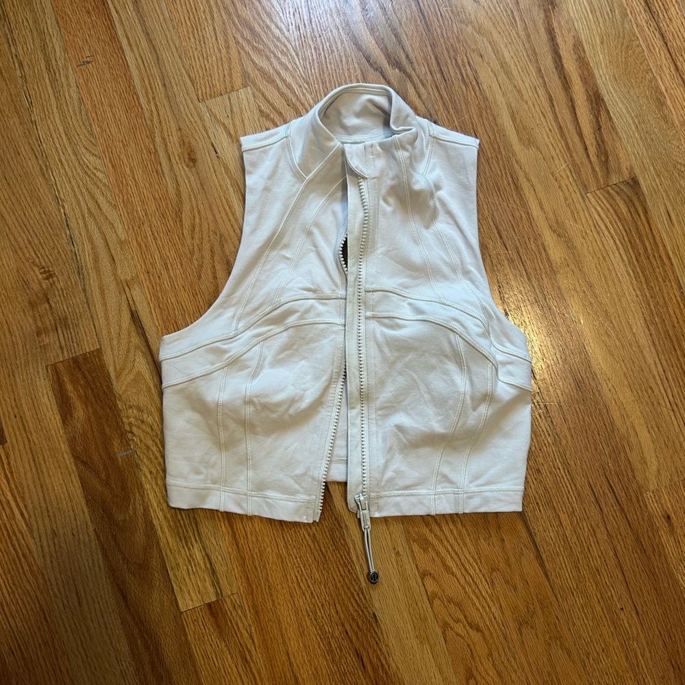 Lululemon Eggshell Sleeveless Zip-Up Vest